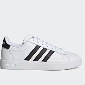 Adidas Grand Court shoes 🎾 ⚽️ ⚾️ 🏒
